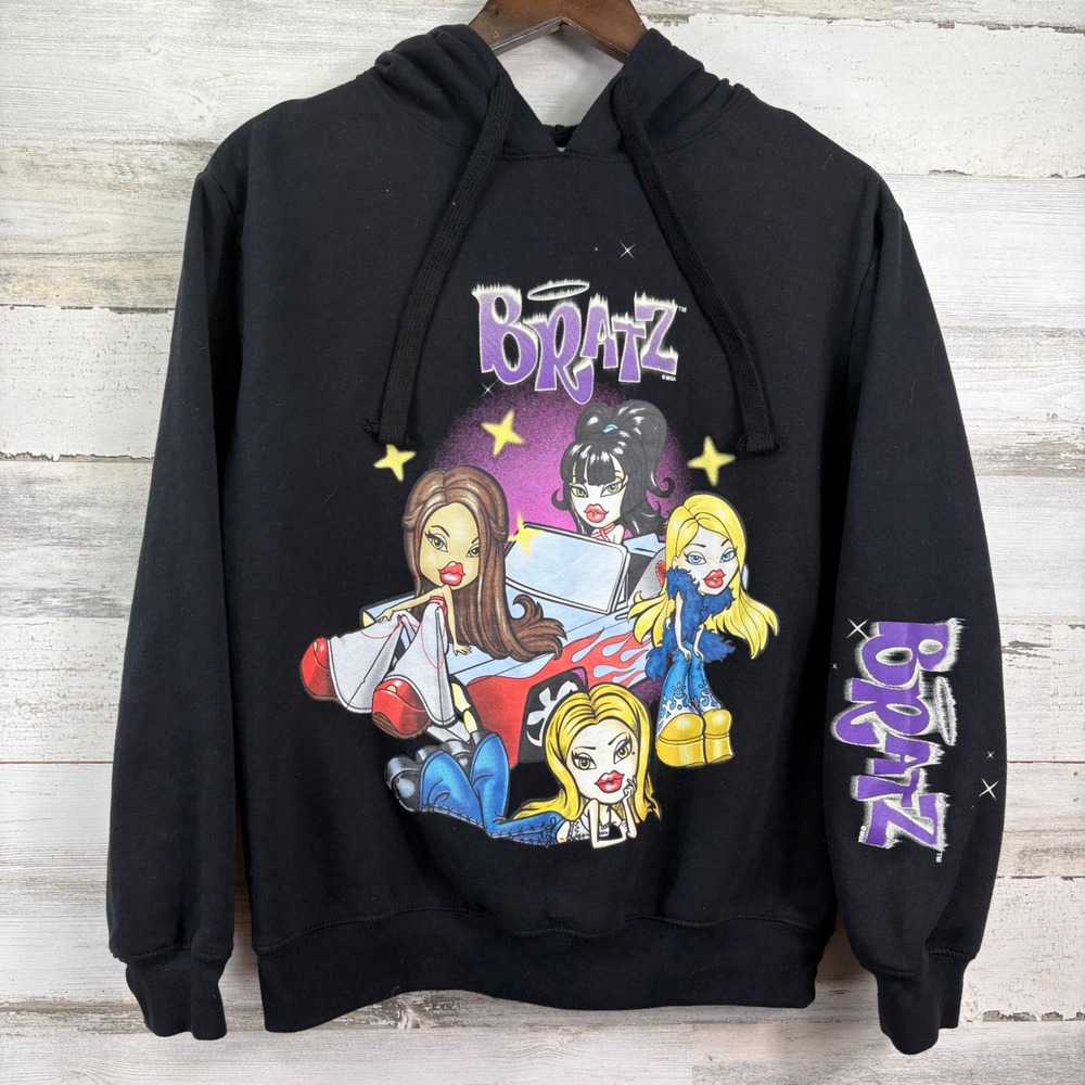Bratz Hoodie Women Medium Black Graphic Pullover Y2K Aesthetic Streetwear